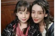 娱乐明星吃紫薇瓜视频合集,娱乐明星们的甜蜜诱惑瞬间